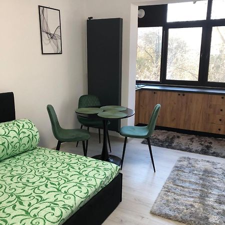 Vapartament 2 Central Hunedoara Ngoại thất bức ảnh