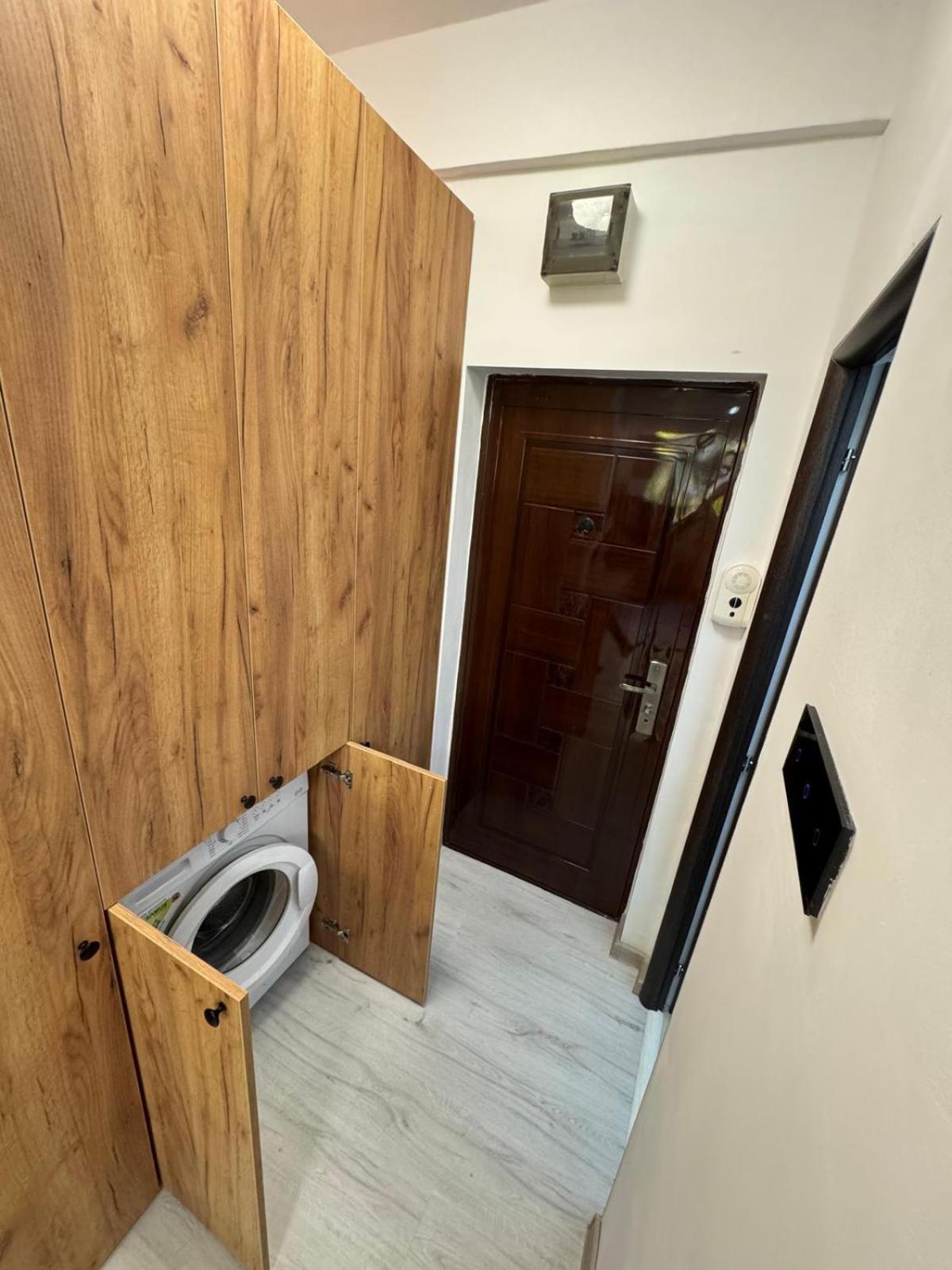 Vapartament 2 Central Hunedoara Ngoại thất bức ảnh