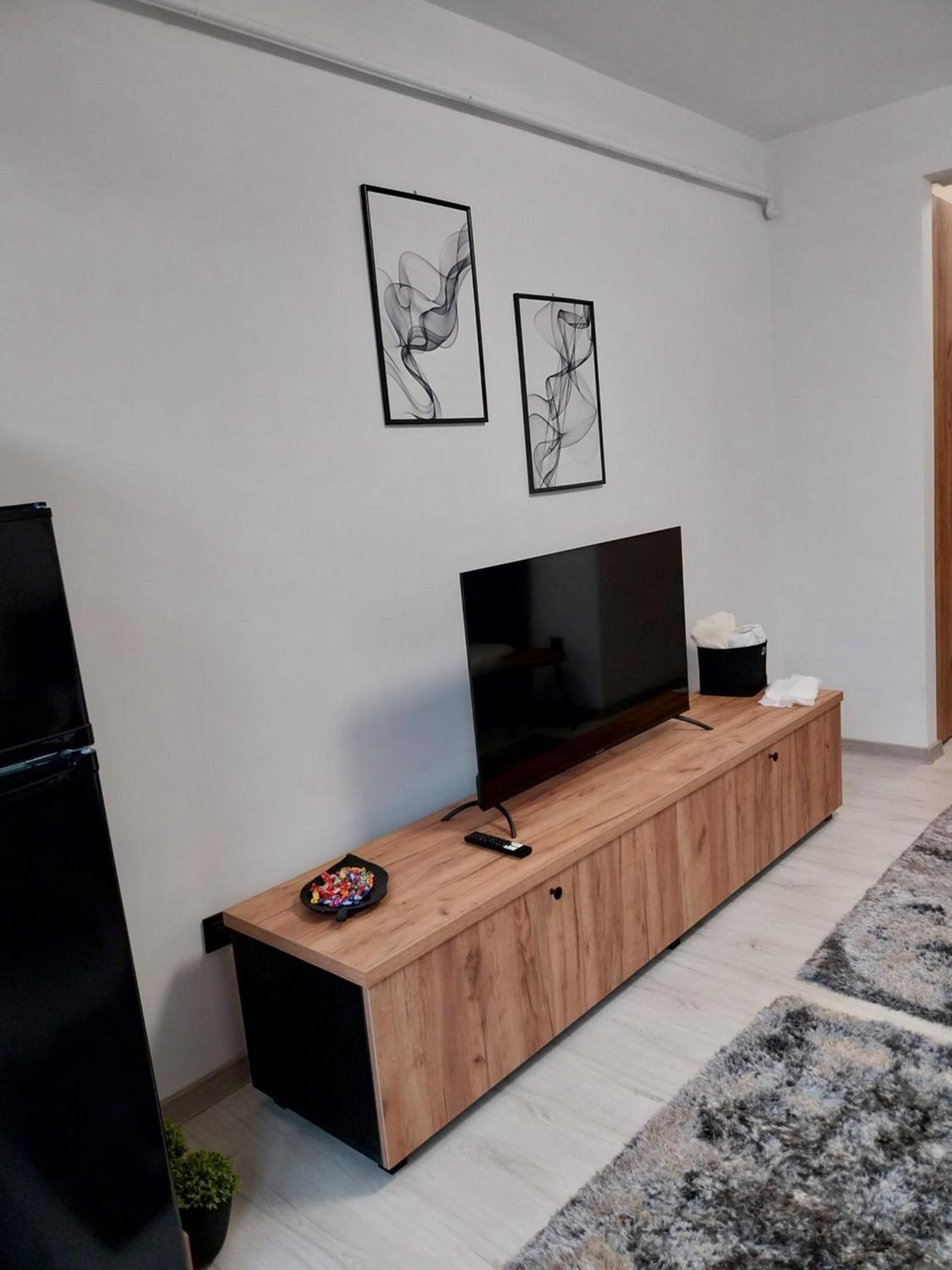 Vapartament 2 Central Hunedoara Ngoại thất bức ảnh